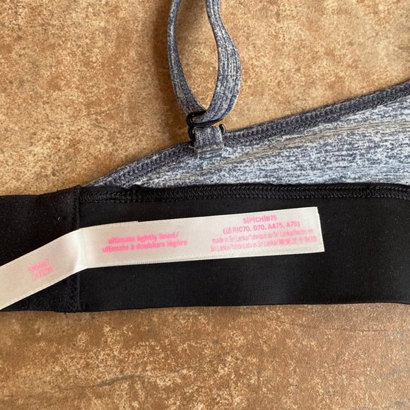 VS Pink Sports Bra - Picture 4 of 4